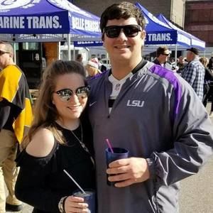 Meet your Posher, Danielle